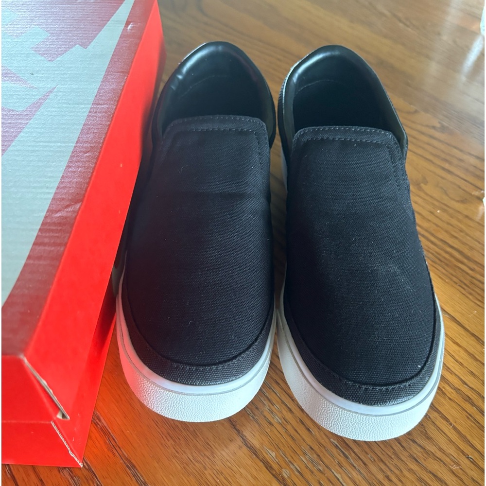 Women’s slip on Nikes